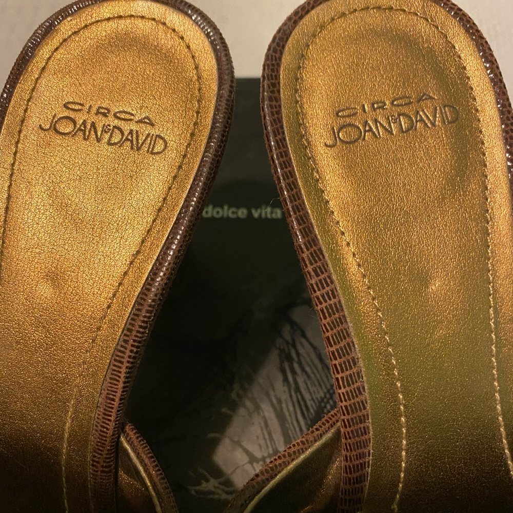 Joan and David Circa Leather Sandals Size 8 1/2 - Picture 5 of 5